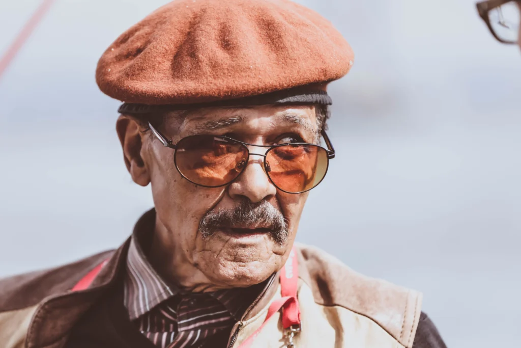 Dos and Don’ts After Cataract Surgery: A Guide to a Smooth Recovery 2 elderly male with glasses looking aside